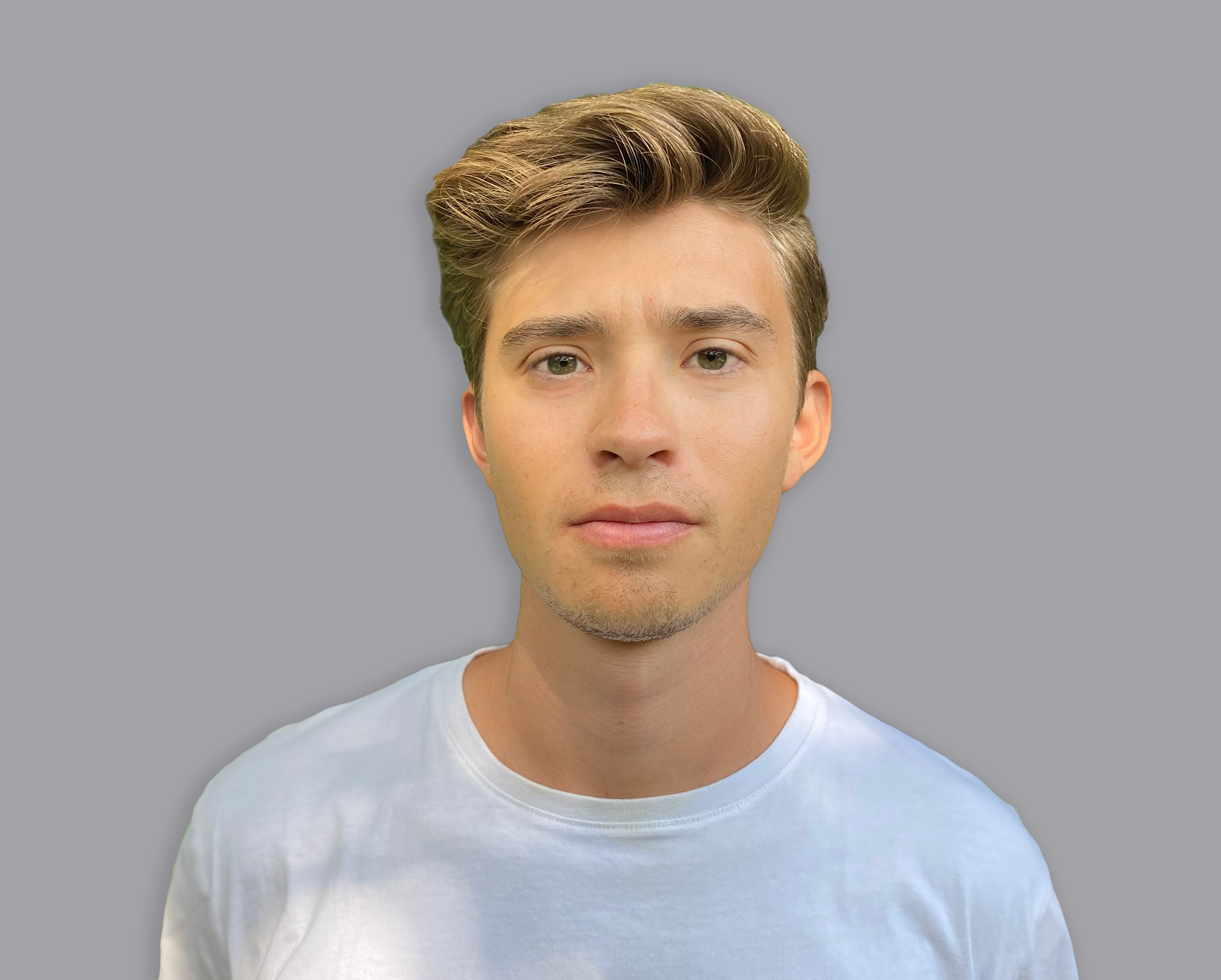 César Álvarez profile